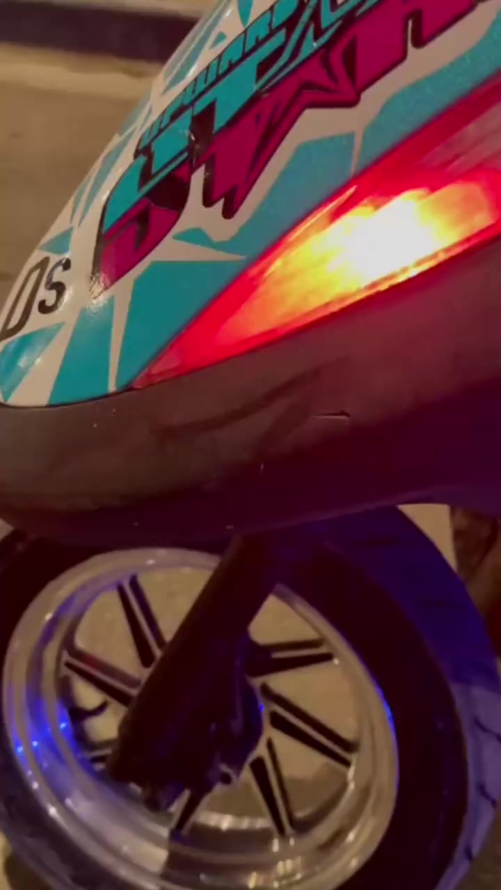 سلام عليكم ماكس عدله للبيع مكينه مفتوحه دراجه كامله ما ناقصه شي نكره سلف وهندر سعر 550 وبيه مجال قليل مكان بصرة الأمن داخلي رقم ***********
