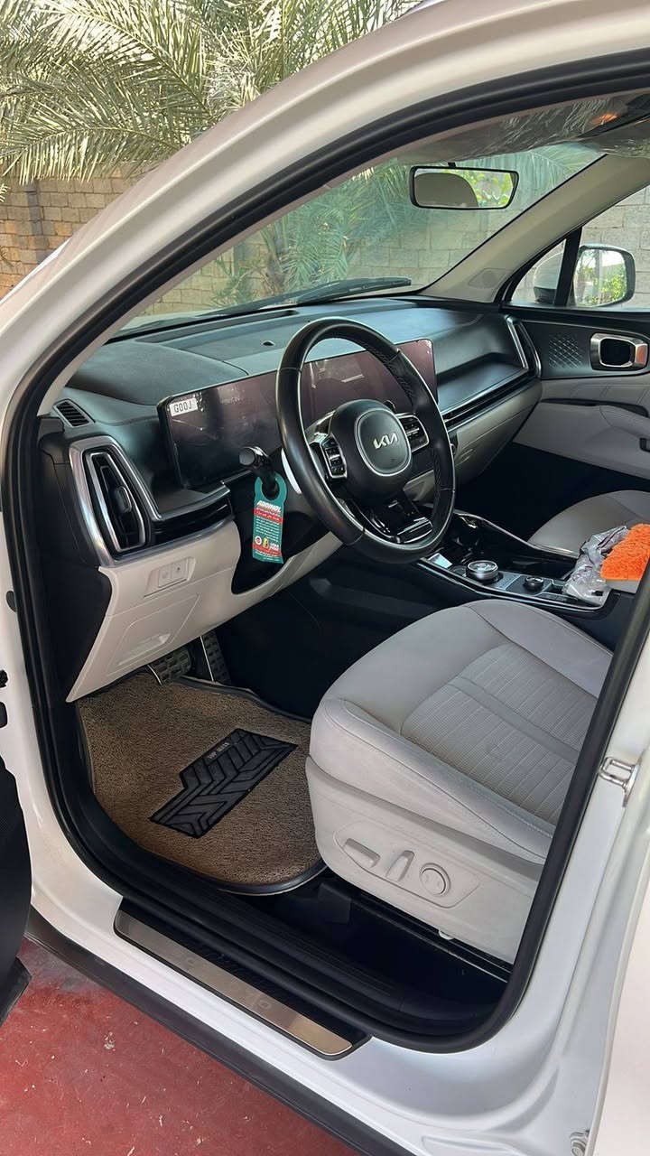 اللبيع سورنتو خليجي 2024كفاله فقط الي موجود بالسونار سياره جديده 
ماشيه93حقيقي وقابل للزيادة 
مواصفات عاديه
السعر اتصل وخادم  غير موجود فقط اتصال
***********
مكاني كربلاء
