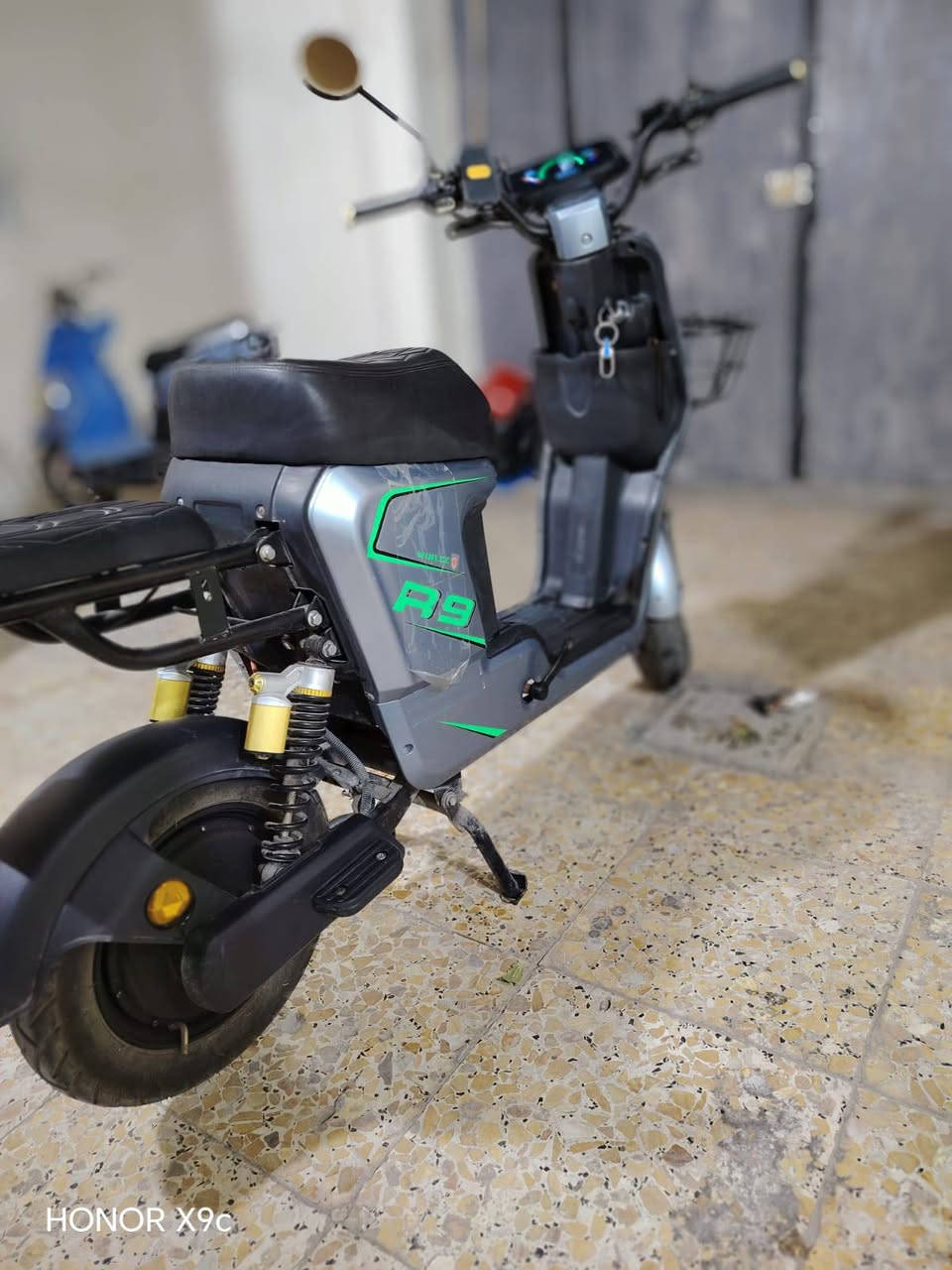 سلام عليكم دراجه شحن للبيع فول مواصفات موديل 2026 الرقم *********** الاستفسار السعر 600 العنوان القبله
