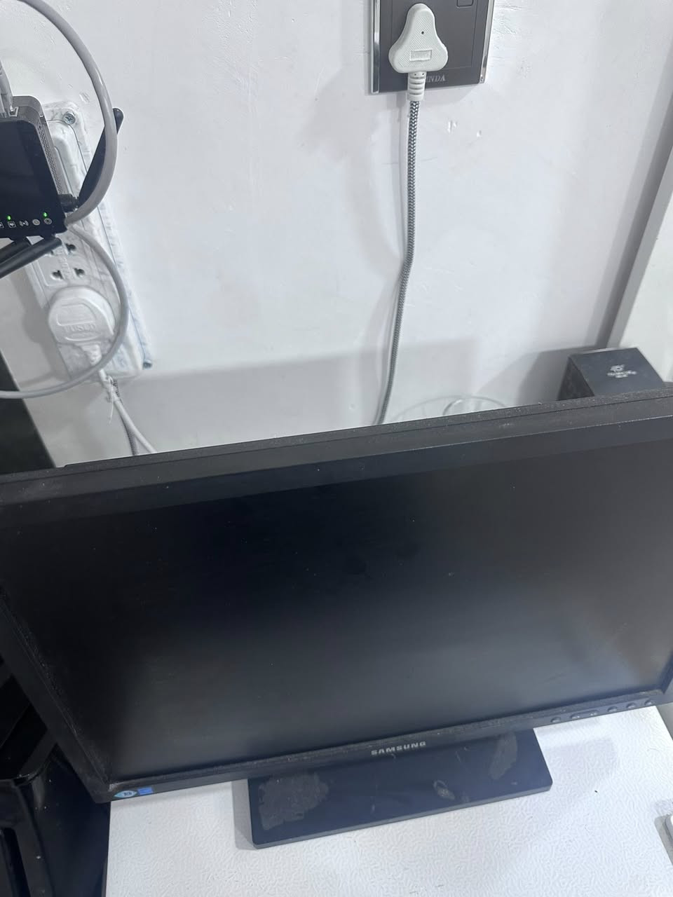 شاشة سامسونك
قياس  ١٩ انج
للبيع ٥٠ الف 
توصيل متوفر


**إذا كنت صاحب هذا الإعلان وتريد حذفه لأي سبب، رجاءا أرسل رسالة إلى الدعم الفني**