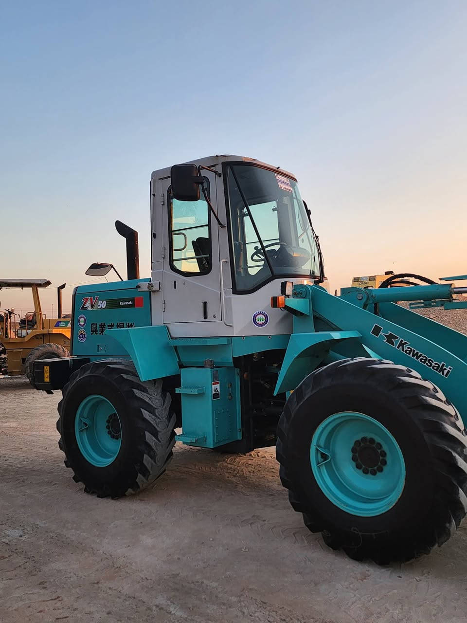 بسم الله
كاوسكي حجم 50 وارد اليابان 🇯🇵
 دخول جديد  بم او نوزل ميكانيك
كير مكينه حداديه بحاله الوكاله 
تدفئه تبريد تخم تاير 
عداد العمل 5000 ساعه 
العنوان بابل الحمزه الغربي ع 
***********
