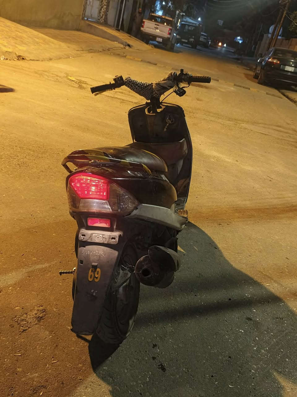 سلام عليكم دراجه ماكس منغولي للبيع او مراوس بعدله 
كهربايات كامله
كفرات ختم واحد ويا المكينه
كفرات كامله
بوشه 49
الدراجه كلها بلاد
السعر 300 وبيها مجال حك الجيه
المكان ديالئ بعقويه التحرير 
الرقم ***********واتساب
