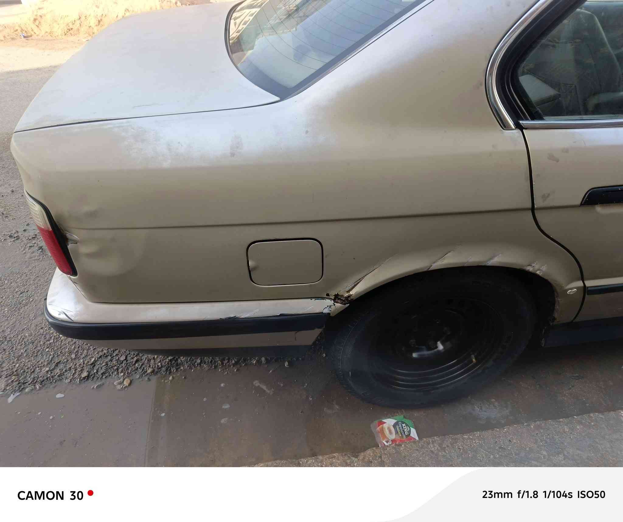 السلام عليكم BMW 525 للبيع مكينه مسكر عدل كير عادي سياره خير من الله مابيه نقص عوزها صبغ بس سعر 42 وبيها مجال مكاني بغداد كراده داخل ***********
