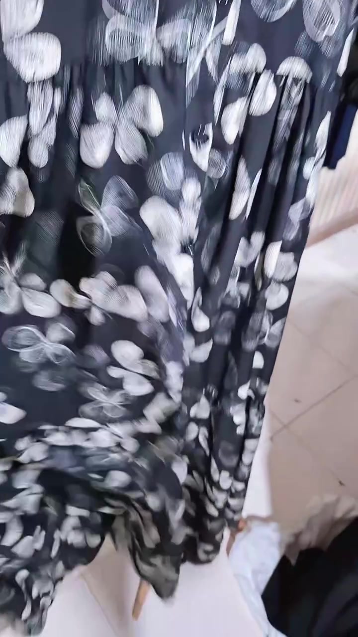 فستان. قماش. كشمير. دبل صبغ.  احجام. خاصه. سعر الدرزن. ١٢٠.  الف.  https://chat.whatsapp.com/JHSQDFuQ4nT9FhsEV9UsPu


**إذا كنت صاحب هذا الإعلان وتريد حذفه لأي سبب، رجاءا أرسل رسالة إلى الدعم الفني**