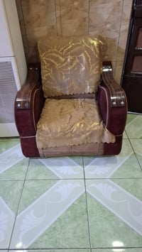 للبيع تخم كامل 3 كراسي و 2 طوال الموقع بغداد حي القاهره  07744441169
