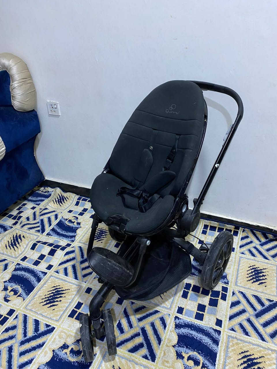 عربانه اطفال وتصير كرسي سياره للبيع السعر 35 ومتوفر توصيل ***********
