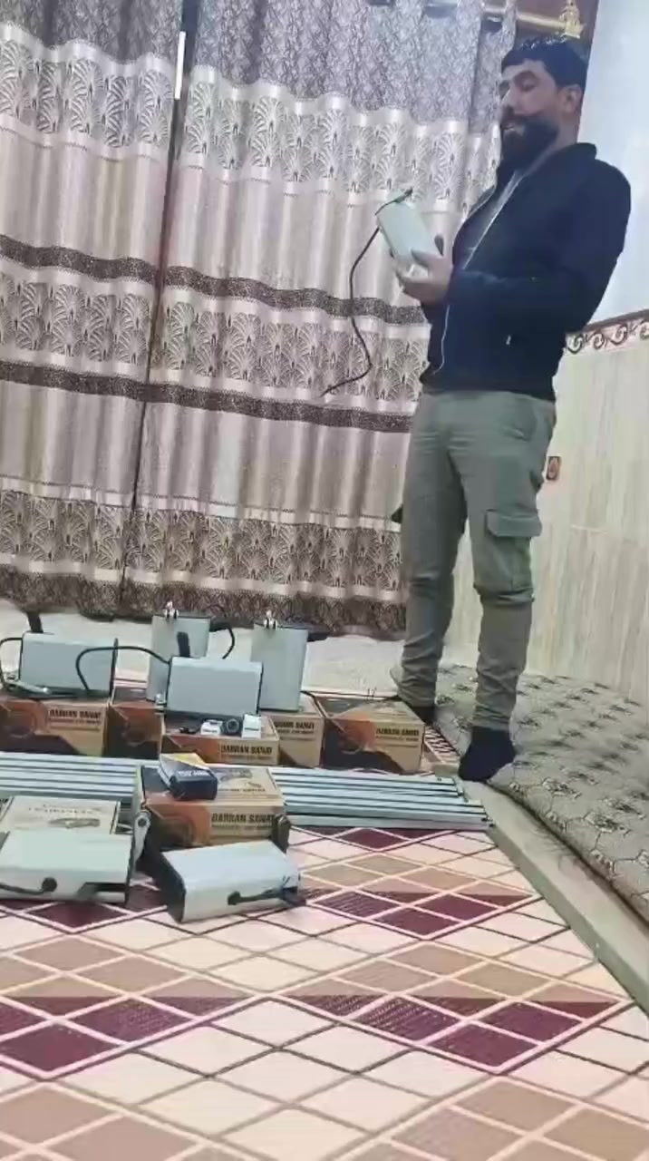 يوجد لدينا ماطورات باب اسلايت كهربائي جميع الكيات معا الشد الموقع جانب الأيمن الهرمات
***********

***********

،،🚌🇮🇶🇮🇶🇮🇶🫵🫵
