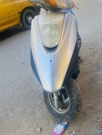 دراجه بريز سرعه ١٤٠  مكينه ما مفتوحه كفرات بلاديه بس الكفر الأمامي مبد...
