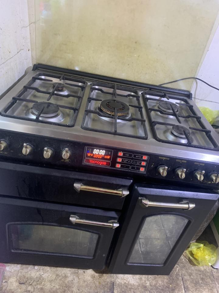 طباخ إيطالي معروف ٣ افران مكاني بغداد جديده واتساب فقط ***********
