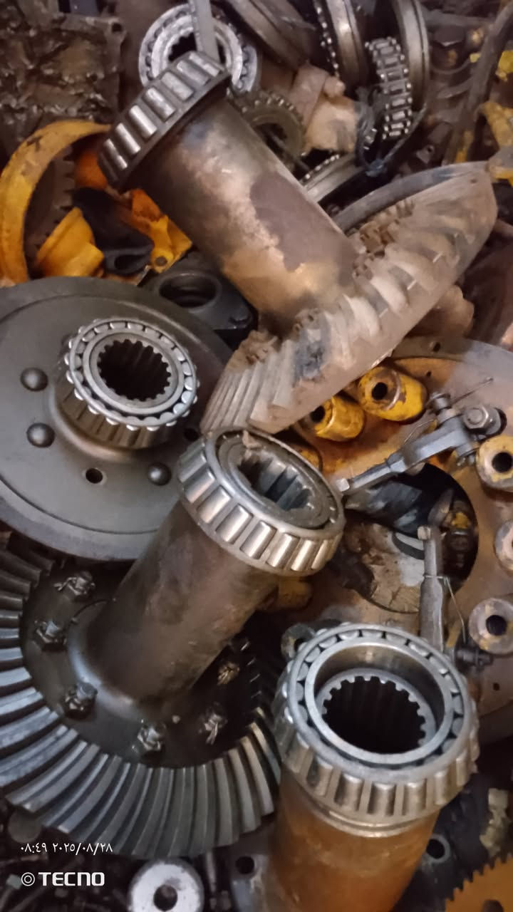 السلام عليكم توجد ويالة    24 وادوات تفصيخ فلنجات و دشالي وشفتات اكسل وكرام ويل أكسل كريدر كوماتسو و كريدر مسيوبيشي ورشة الفيتر أبو دعاء الغزي لتصليح وبيع وشراء المكائن الثقيلة كريدر كوماتسو و كريدر مسيوبيشي وادوتها الاحتياطية بغداد جرف النداف قرب جسر ديالى الجديد ***********
