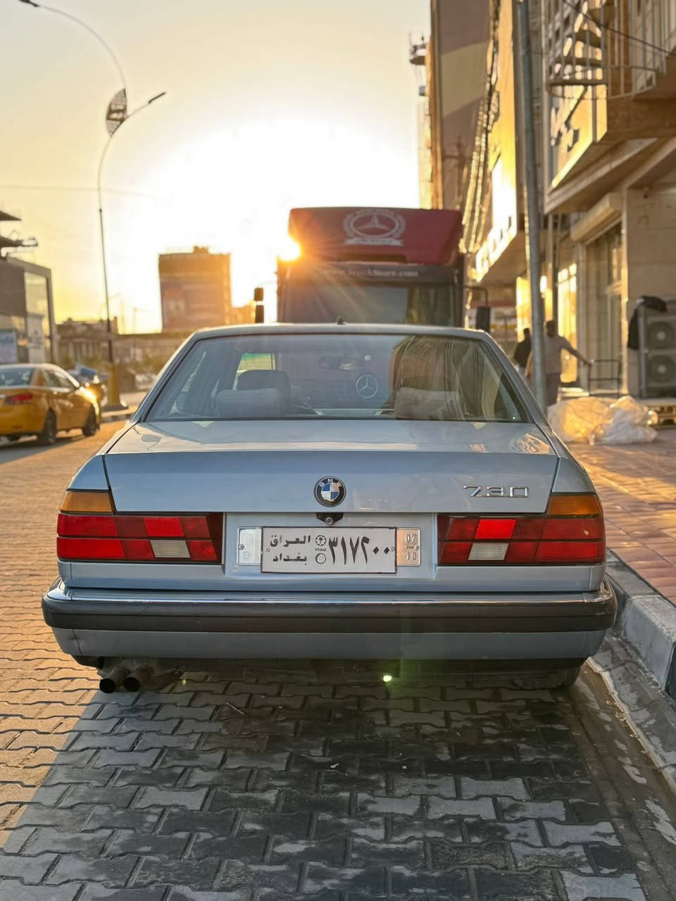 السلام عليكم . شباب bmw موديل 1990 رقم صدامي السياره حلوه ونصبتها تخبل جاهزه من كلشي مكانها النجف الاشرف مكفوله من الحادث مصبوغه عام جماليه فقط السعر 65 ورقه للاستفسار ***********
