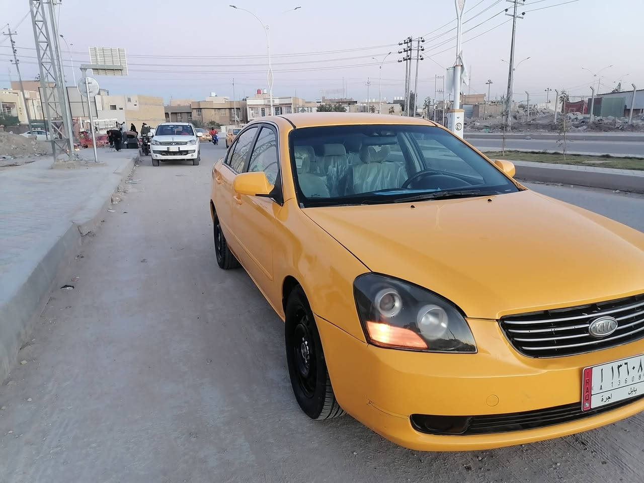 السلام عليكم. كيا أوبتيما 2008 وارد أمريكي رقم بابل بأسمي سنويه لل26  مصفره هيئه وغرامات محرك 2000 دوش جاهزه تبريد وحداديه وتخم تاير صبغه جديده مكفوله من الكص والعيب الشرعي. السعر 78.. مكاني الناصريه للأستفسار.. ***********
