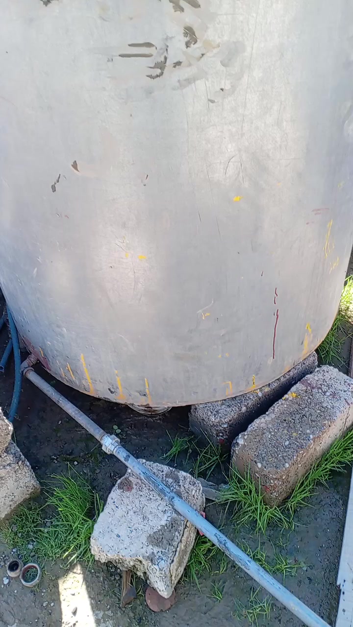 حداد متنقل لحيم ماكنه ولدن لحيم خزانات المياه *********** كيزرات
