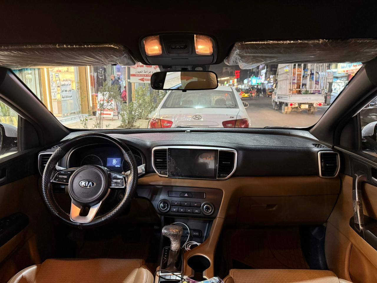 السلام عليكم للبيع كيا سبورتج خليجي موديل ٢٠٢٠ مكفولة من الصبغ والتبديل ماشيه ٩٣ الف كم حقيقي محرك كير مكفول ع وضع الشركة صدر تبريد تدفئة مكفول محرك ٢٠٠٠ دوش ثلاث أنظمة للقيادة كشنات نص جلد حساسات أمامي خلفي ويل ١٩ يدات نيكل مري ترحيب رقم بغداد الجديد بسمي سعرها ٢٠٥ وبيها مجال بسيط للشراي ان شاءالله للاتصال ***********
