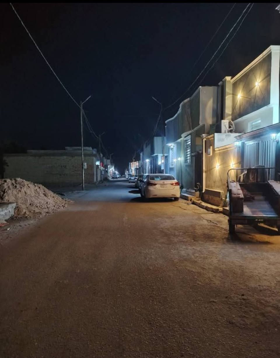 60 متر🏘️ 🏘️ 🏘️ عدد 3 متجاورات قيد الانشاء الموقع مقابل قرية الغدير شارع الصب # عمود ٣٢١
سعر الواحد 27 💸 💸 قابل للتفاوض 
يحتوي غرفه وصاله ومطبخ معزول ومكشوفة وحمام وطارمه
للتواصل *********** وأتساب
شهرين تستلم مفتاح 🔑🔑
