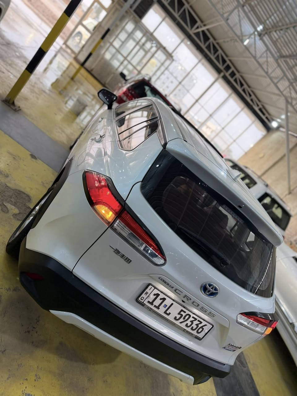 يهديكم معرض بيت شريجي لتجارة السيارات اطيب التحيات 🌺
وصول كورولا كروس  2024 هايبرد  مرقم بغداد  فول 1/1 الاستفسار ***********
نـــوع السيــــارة : تويوتا _ كورلا كروس _ هايبرد .
المـــــــوديــــــل : 2024.
لـون الســـــــيارة : أبيض .
ألمسافة ألمقطوعة : 17 الف . 
عدد الاسطوانات : ٤ سلندر هجين .
حجـــم المحــرك : 2000CC كهرباء + بانزين .
ألــــــــــــــــــوارد : خليجي .
رقــــم اللوحـــــة : بغداد .
المـــــــــقاعــــد : اسود مخمل
ألمواصفــــــــات :، بصمة تشغيل و ابواب ،  فتحة سقف سلايد روف ،  شاشة أصلية أبل كار بلي ، ، رادار امامي ، تحديد مسار ، مانع تصادم ، نظام الخروج من المسار ، قيادة ذاتية ، شاشة ديجيتال تتغير مع وضعية القيادة ، وضعيات قيادة متعددة ( Pwer , Eco , Normal ) , نظام مانع تزحلق ، سايد بريك بصمة ، اوتو هولد ، EV مود ، بطارية ليثيوم ، فول تحكم ستيرن ، اوامر صوتية ، مخارج تايب سي ، لايت عدسة  ، حركة اللايت كهربائي ، لد امامي  ، بگ لايت لد ،  ، اشاير بالمري ، تبريد قطعتين ، تبريد بيانو شاشة ،  ، ويل كب تيتانيوم . 
ملحقات السيـارة : كُتيب الضمان والصيانة ، سپير مع عدة ، مثلث فسفوري ، ارضيات ، واقيات خلفية ، بصمات عدد ٢ .
للأتصـــــــــــــال : *********** حسنين 
 سعرها 185 ورقه$
العنوان الكوت حي لحكيم مجاور محطه الواسطي
