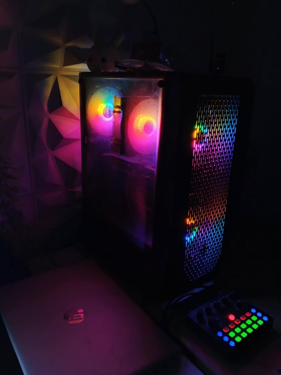 حياكم الله 

pc للبيع

مواصفات 

ram16

cpu r5 5500

gpu rx6600

hdd 500

sdd 500

السعر 575الف كامل الضمانات


**إذا كنت صاحب هذا الإعلان وتريد حذفه لأي سبب، رجاءا أرسل رسالة إلى الدعم الفني**