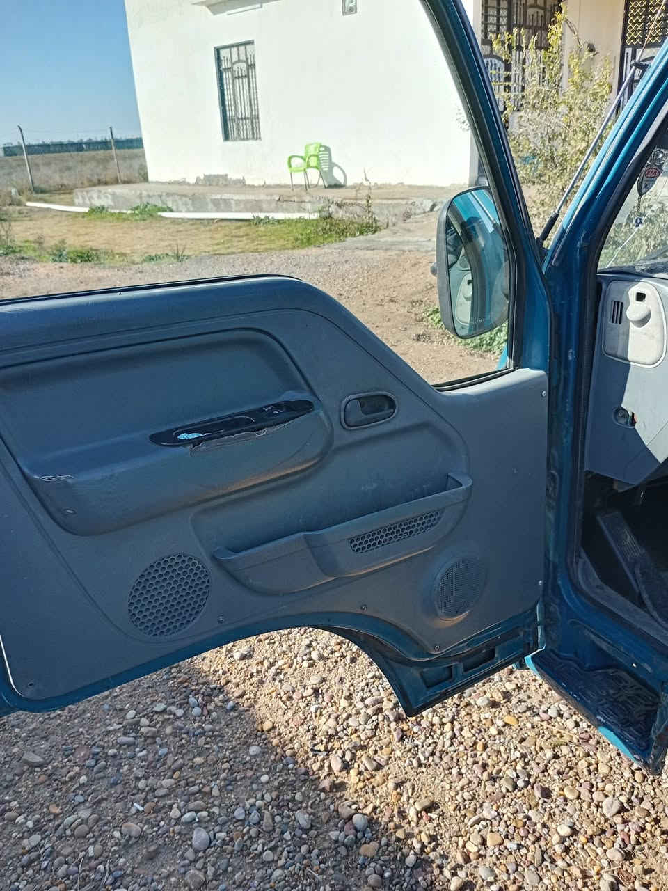 ام عيون للبيع
مكان ابوغريب 
رقم دياله الماني 
سياره ترايهه بصره جاهزه من كلشي 
سعر 70 
***********
