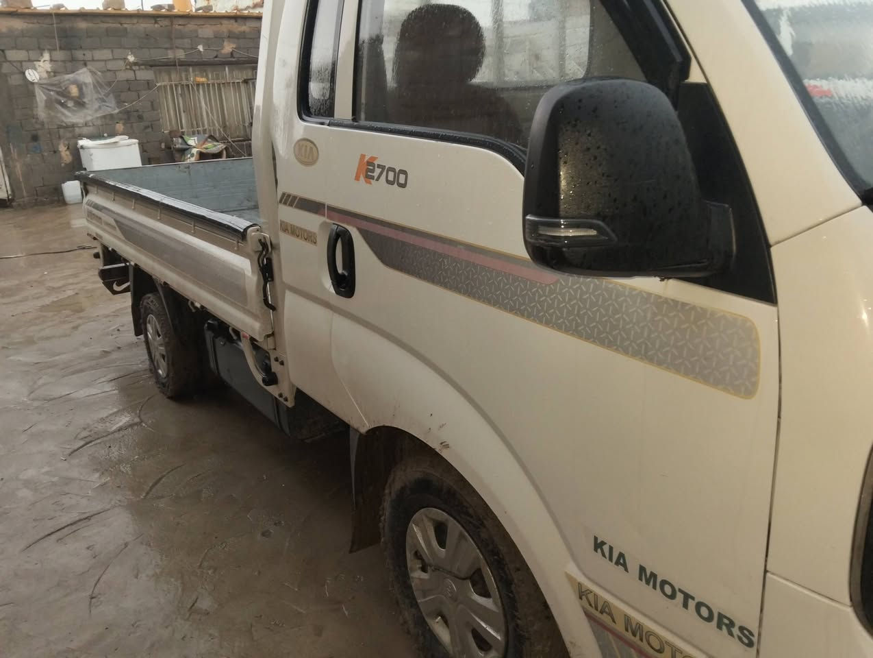 كيا لبيع موديل2021 مكفوله كافله عامه مكينه وكير تبريد تدفه شغاله منقصه ربع  للعنوان حله شارع 80 قرب موال أهل الخير السعر 137 وبيهه مجال  رقم التلفون ***********
