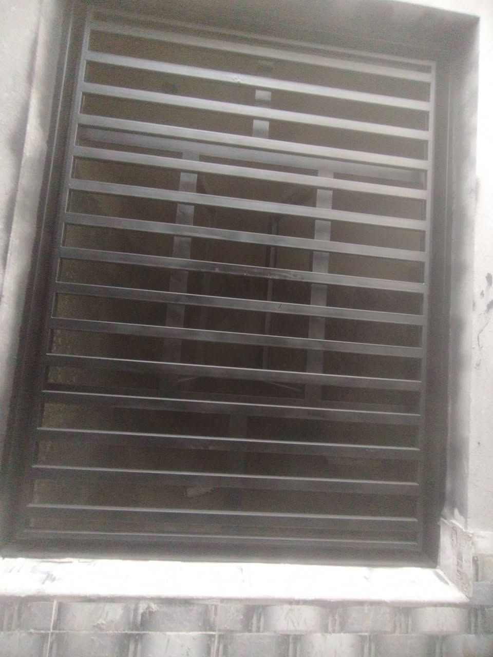 سلام عليكم شغلنه اليوم بيت الاخ ابو يوسف الرفيعي  متفرقين سعره مناسبه جميع شبابيج وبيبان بخدمت ناس هاذه رقمي ***********
