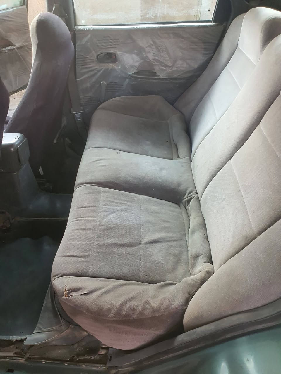 سيفيا موديل 2000 رقم بغداد سنوية 27 مكينة 2000 مسكر كير اوتمايتك مصبوغة عام صبغتها جاردة يرادلها صبغ كهربائيات شغالة منضومة تبريد كاملة ليك فقط بيها صوت يطغ صدرها تعبان  سعر 26 بيها مجال  قليل 
*********** عنوان بغداد البياع
