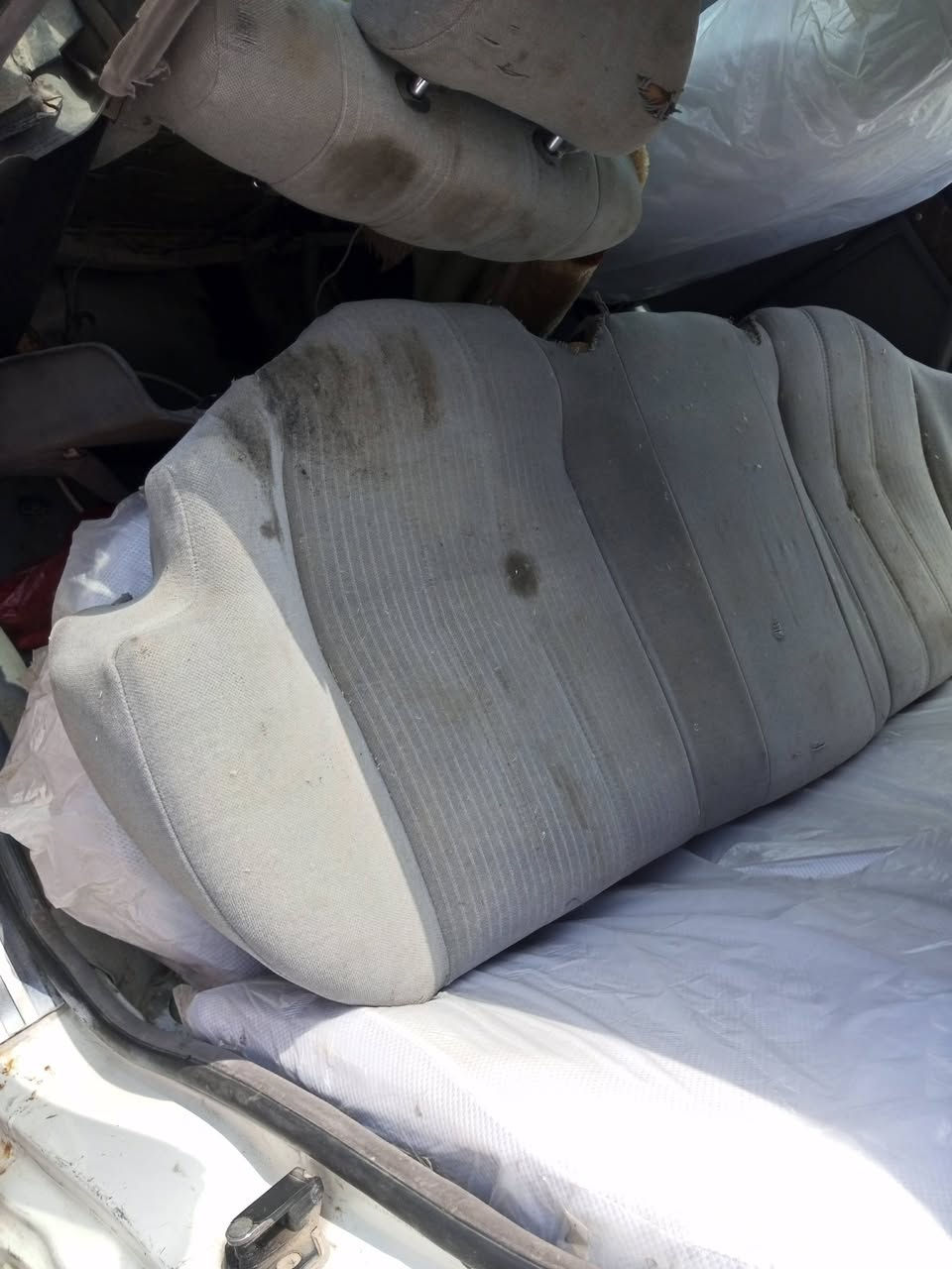 سلام عليكم عندي هذني الكشنات مااعرف مال 500 او 700 بس هنه بل الحالتين يرهمن نظافتهن كدامك مكاني كربلاء بس كرسي السائق موياهن بيش يفيدنك تعال أخذهن


**إذا كنت صاحب هذا الإعلان وتريد حذفه لأي سبب، رجاءا أرسل رسالة إلى الدعم الفني**