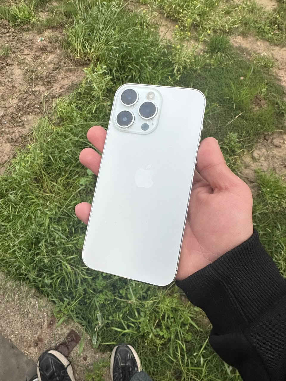 ئایفۆن 14پڕۆ ماکس سپی بەنرخی زۆر گونجاو
128گێگا / 1سیم+ئیسیم بەریتانی پاتری🔋84بیلاد
بەشەرتی هەموو شتێک جامی گۆڕاوە لەگەڵ پشتەکەی بەشەرتی هەموو پارچەکانی بیلادی بێت بە بێ مەسج و هیچ شتێک 
شوێن کەلار گەیاندمان هەیە *********** ئاسیا&واست ئەپ
