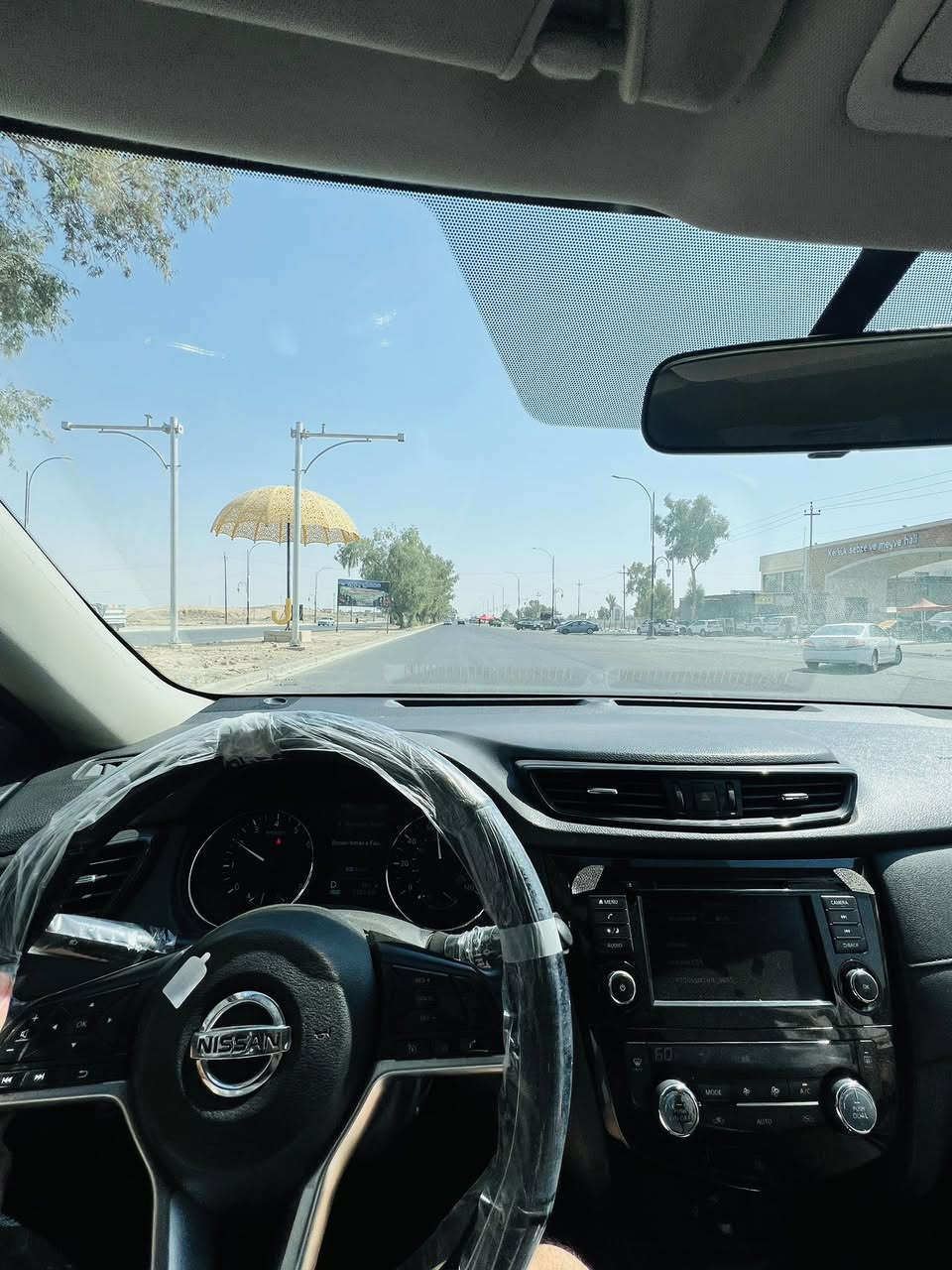 🌹تحيه طيبه 🌹
نيسان روج للبيع 

💰💰——————————💰💰

نـــوع السيــــارة : نيسان -روج -S

المـــــــوديــــــل : 2020

لـون الســـــــيارة : أسود

عدد الاسطوانات : أربعة سلندر النوع المرغوب  

حجـــم المحــرك : 2.500

ألــــــــــــــــــوارد : أمريكي

رقــــم اللوحـــــة : رقم سليمانيه  

#  

……………………………………………….

الـــضــرر:- جاملغ جهة السكن  (ضرر امريكا)  

—————————————🏎

     …..المـــــــواصـــفــــات…..

1-شاشة كبيرة 

2-كامرة خلفيه دواره  

3-حساسات خلفية 

4-رادرات جوانب

5-رادار امامي
 

7-تحديد المسار للقيادة الذاتية 

8- السنويه بأسمي ( شرط التحويل ) + دفتر بانزين  

_____________\______________

📩للاستفسار ‭0770 127 5719‬🤳

اتصال +  واتساب 

الموقع كركوك  

🙏🙏وأسف ع الاطالة 🙏🙏
