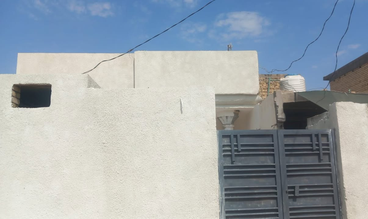 سلام عليكم
📍متوفر. بيت. مساحه 160.متر
📌كربلاء/طوريج / مدخل الخيرات 
 قرب الجسر الجديد
خدمات متوفره منطقه سكينه
♦السند. 25./
+ بناء البيت كونكريت مسلح وبناء حديث
♦ السعر 29 قابل لتفاوض 🔥
[[وتساب***********]]
______________________
[[اتصل. ***********]]
