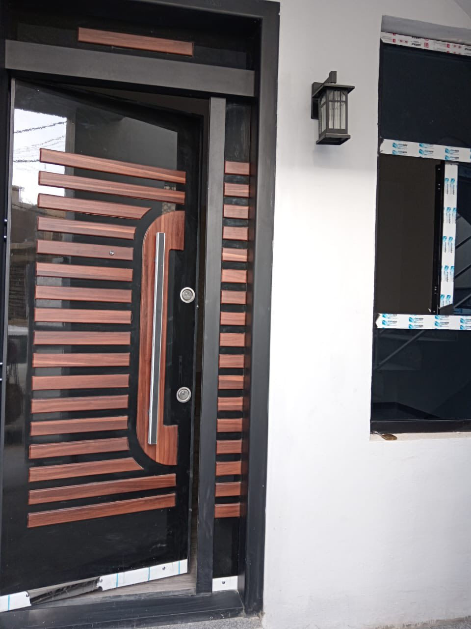 بيت للايجار جهاد المساءلة والعدلة زيرو ممسكون بناء درجةاولى مساحته110م غرفتين وصالة ومطبخ وخدمات وسطح ايجاره700قفل 
***********.
