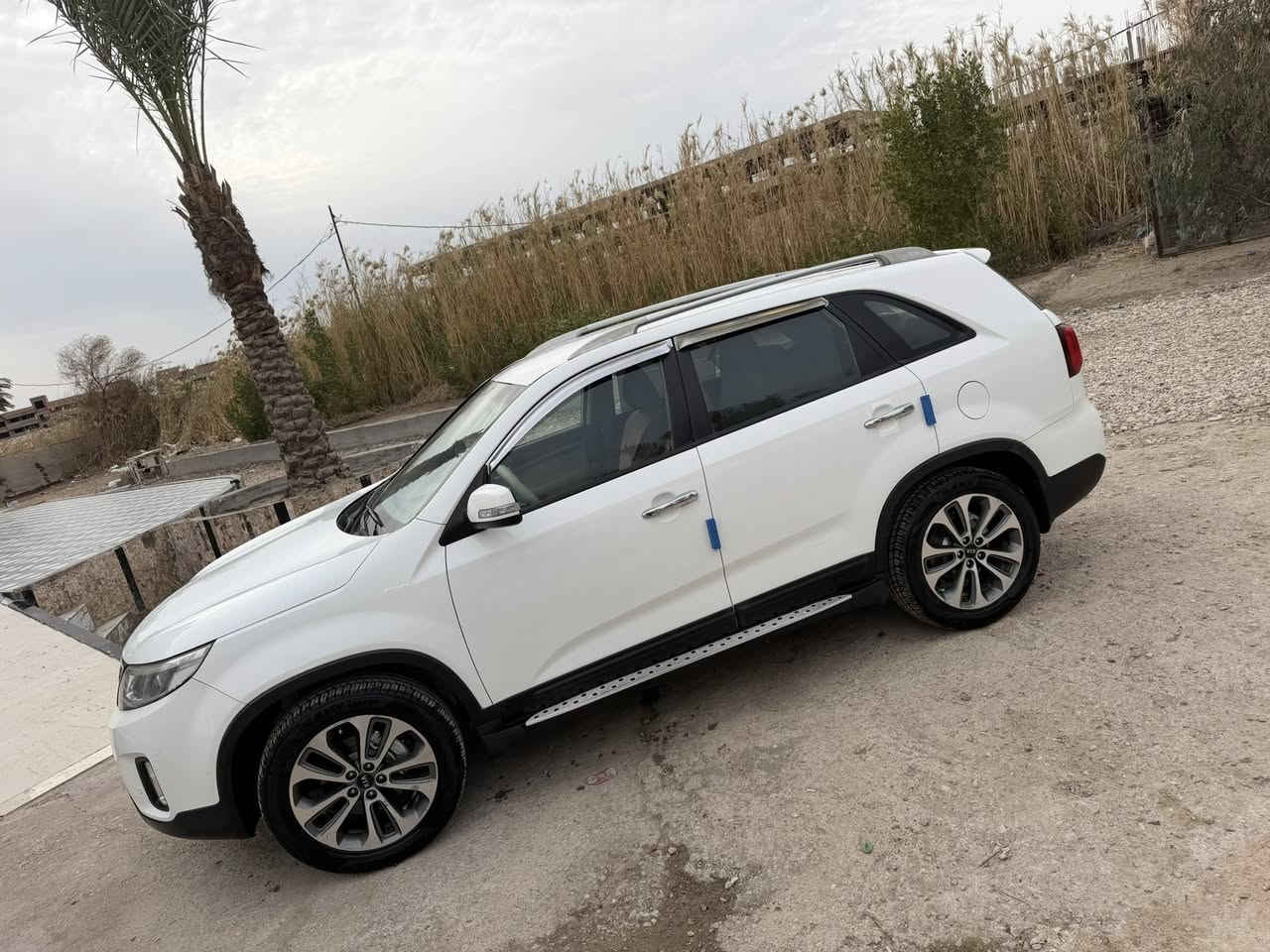 السلام عليكم للبيع السعر163 خليجيه موديل 2014 رقم واسط محرك 4سياره جديده وجاهزه من كلشي عنوان السياره واسط الزبيديه ***********
