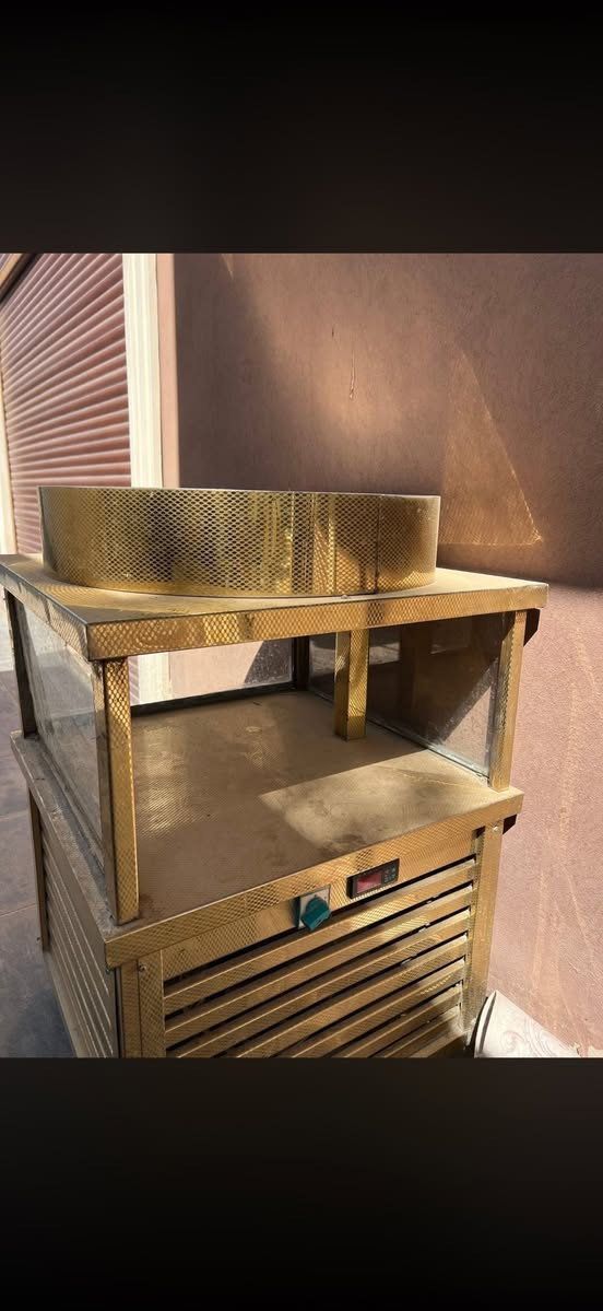 مكينة صاج ايسكريم
مستعملة شي قليل تجمديها درجة اولى 
***********
***********
