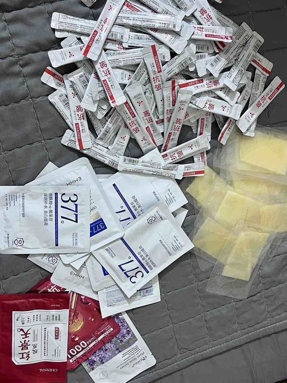 شلعة عناية بشرة للبيع كلهن اصليات 86 قطعة ماعدة الماسكات


**إذا كنت صاحب هذا الإعلان وتريد حذفه لأي سبب، رجاءا أرسل رسالة إلى الدعم الفني**