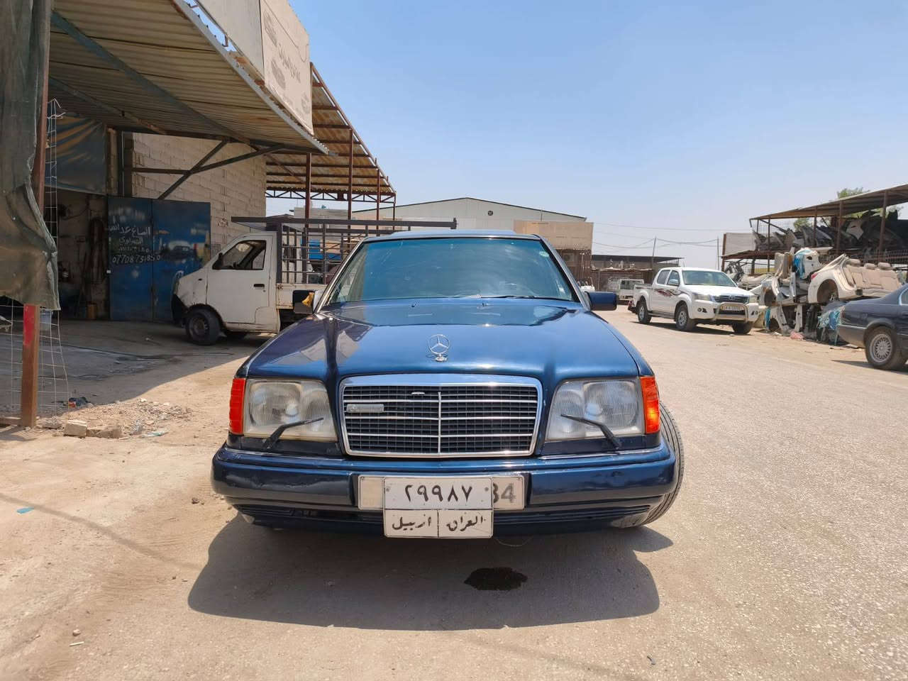 السلام عليكم 
مارسدس دب 300
كير محرك بلاد شرط 
دواخل جدد سياره كلها شغاله فتحه جام امامي كهرباء تبريد نقص كمبريسر فقط شرط 
تخم تاير جديد شرط المداور 
مكاني كربلاء ***********
