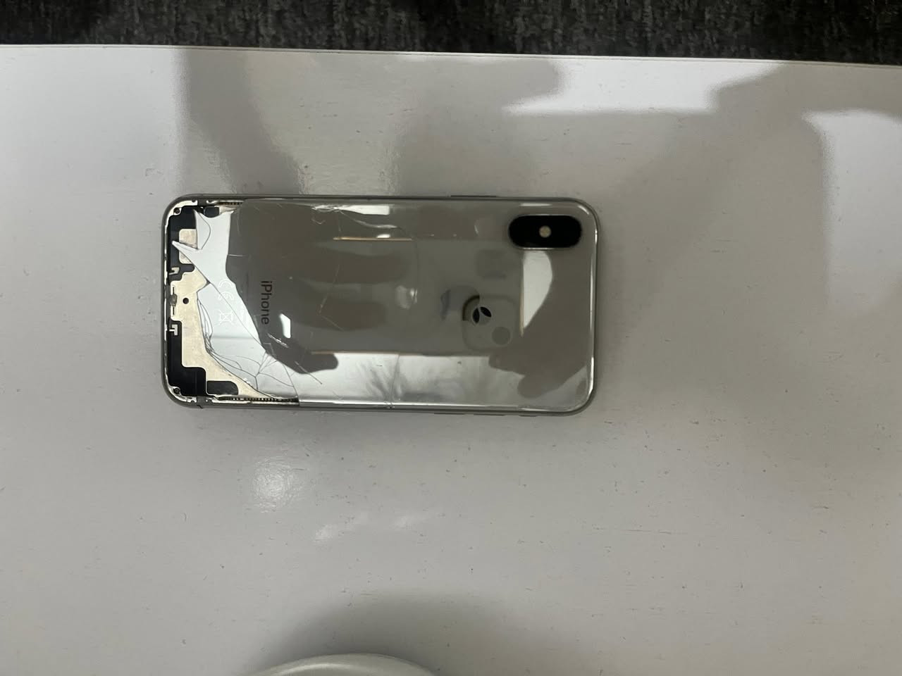 اسلام عليكم ايفون اكس عادي 📱ذاكرة 64 ضهرة مكسور لون ابيض امبدل شاشة اصلية وبطارية اصلية  100  للمراوس فقط ✔️


**إذا كنت صاحب هذا الإعلان وتريد حذفه لأي سبب، رجاءا أرسل رسالة إلى الدعم الفني**