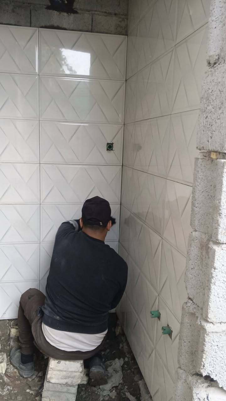 السلام عليكم على بركه الله متفرغ كادر عمل بناء + لبخ + جص بورك + سيراميك + صبات ارضيه قالب بانسب السعار  للستفسار  ‏‪***********‬‏ بل خدمه
