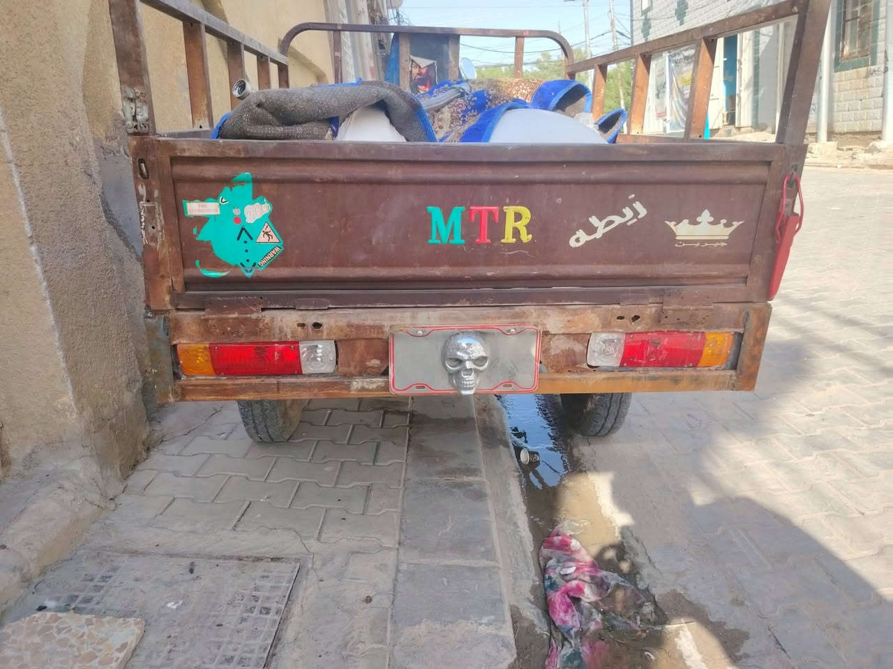 سلام عليكم ستوته للبيع دراجه كلش حلوة غراضها جدد محرك اول تبديله دهن الى اوراق اصولي وكيلها الربيعي عوزها ترتيبات بسيطه سعرها 1650وبيها مجال شراي راسلني واتساب ***********
