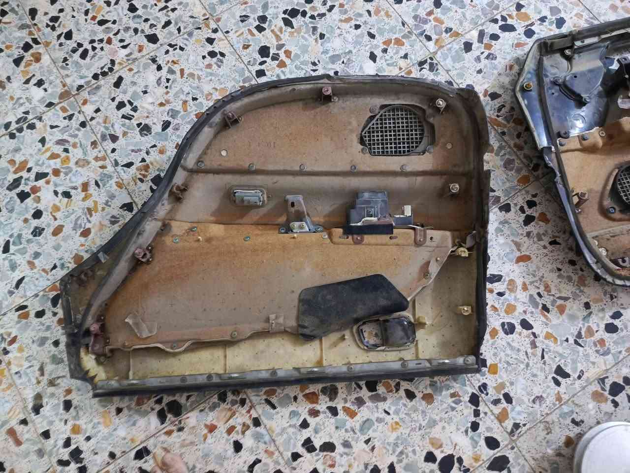 سلام عليكم بطاين مآل بطه متصل للبيع الخلفيات بس نضيفات حيل ***********
