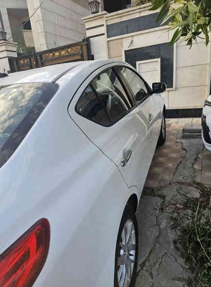 السلام عليكم من رخصه الادمن 
نيسان صني للبيع موديل 2023
بيه حادث دعاميه مبدله 
وشبر بالجاملغ صبغ بدون معجون
وصبغ بالبنيد ع كد شبرين 
المواصفات معروفه 
شاشه كار بلي 
مكانه بغداد البنوك 
السياره شماليه اربيل 
ماشيه 60 الف 
السعر 118
الرقم ***********
