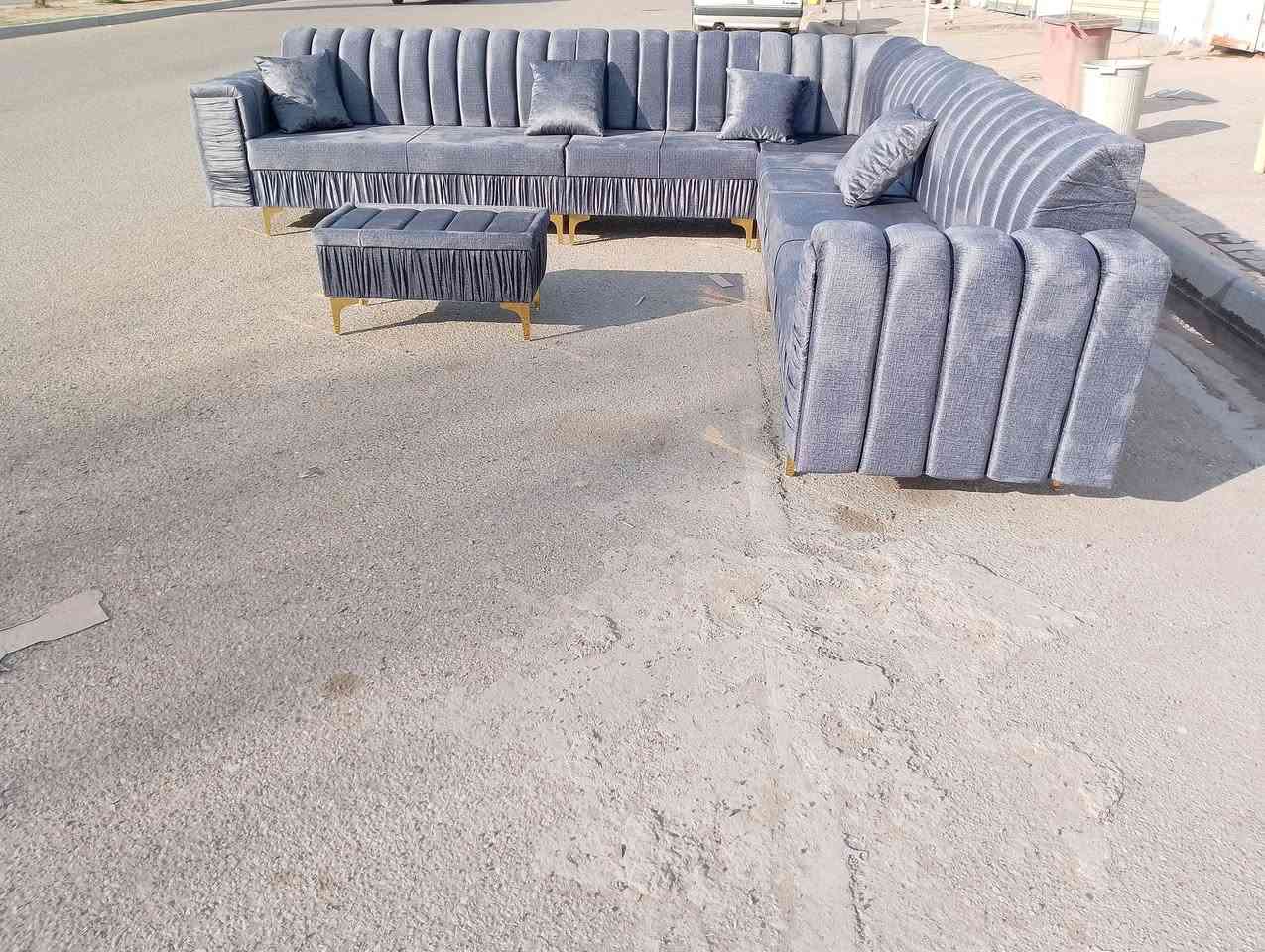 السلام عليكم ديوان 7 امتار ويا طبله ويا اربع كوشات 350,000 جديد ما مستعمل وبه مجال يخابر على رقمي ويتدلل ***********
