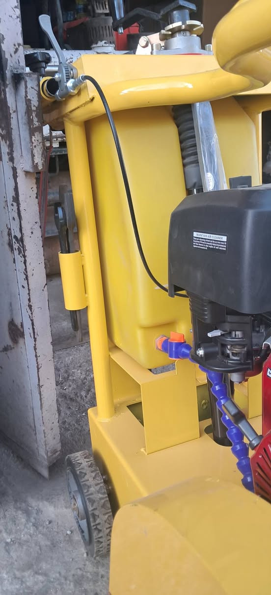 قاطعه كونكريت صيني درجه اولى سعه قرص حجم ٥٠٠
#السعر_٧٥٠مع_التوصيل
للحجز والاستفسار اكثر اتصل على الرقم 
***********
@الجميع
