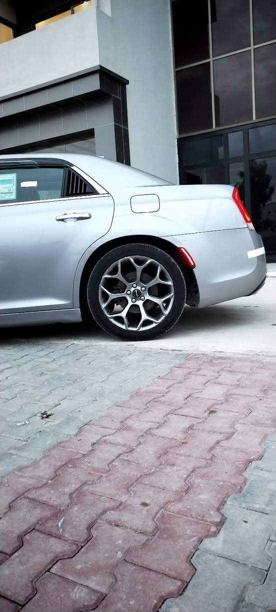 سلام عليكم وباما موديل ٢٠٢٠ أدوات كص وحدافقط تكمتين لماميه محرك٣٦٠٠كيرموس كفالا تبريدثلج تخم تايرجديدساره جهزامن كلشي بلاتينيوم فول مواصفات سعر٨٠وبهامجال لطيبين بدون مراوس فقط بيع ***********
