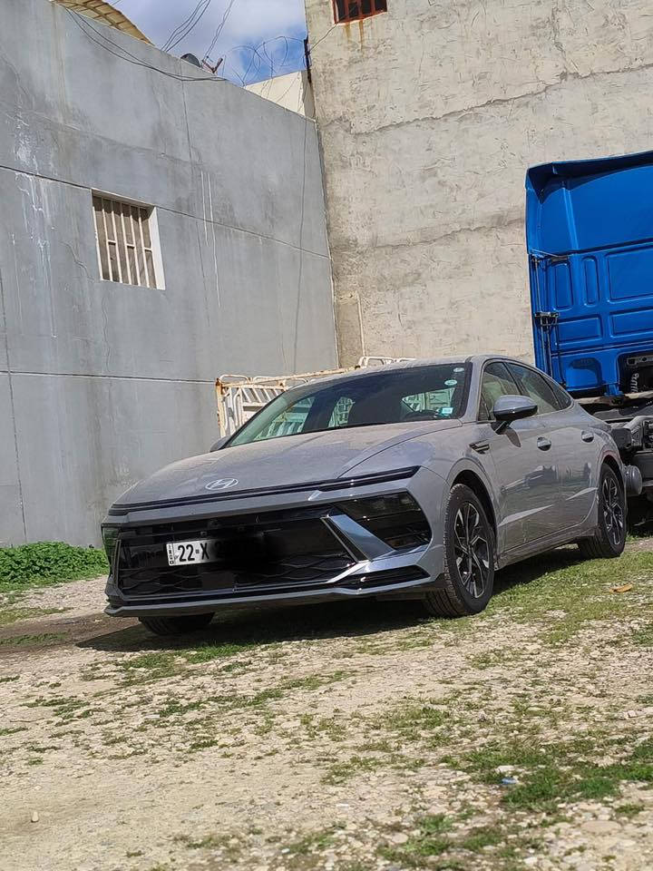 سوناتا  الشكل  الجديد  2024
لون سمنتي كلين كلين بدون صبغ بارد فقط ثلاث مكانات

2500 تنفس طبيعي      

رقم اربيل  تحويل للمشتري 

الدولي الجديد هزه وفحص وترقيم جديد

 بدون ضرر داخلي السياره    

شواصي لغود كفالة 

السياره 

  ماشية 8000 الف بحاله زيرو 

.. شرط التحويل او وكالة للمشتري 

مواصفات 

Sel plus ..

2500 مكينة المرغوب

+ دشبول الكتروني مع شاشة متصلة

بصمة تشغيل + البوب بصمة + تشغيل عن بعد

كشن السايق كهربائي  

تبريد شاشة بيانو منفصل

تدفئه بالكشنات 

اوتو هولد + اوتو اوف

مانع انحدار ومانع انزلاق 

لد امامي نهاري 

كيرها دكم

لايت زينون عالي ناصي 

رادار امامي خلفي جانبي

اشاير بالمري 

شاشة كبيره بلادية + كامرا خلفيه دوارة 

مانع تصادم امامي خلفي

قيادة آليه تحديد مسار 

سايد بريك دكمة 

انضمة قيادة 4 

وباقي المواصفات 

السعر 208 وبيه مجال 

مكاني شارع فلسطين شراي يتصل 

***********
