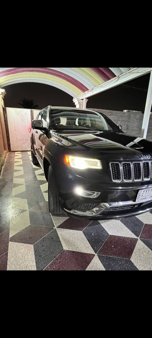 السلام عليكم سياره جيب سومات فول مواصفات موديل 2015 سياره داخله تقرير بيها 3 قطع صبغ سياره جاهزه من كل شيء بيها معروفه مواصفات السومات سياره محرك كير صدر مضبوط تبريد ثلج مابيها نقص سعرها 195 وبيها مجال بسيط للاتصال *********** مكنها الرمادي شارع 40 قرب فلكه العلم
