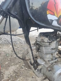 دراجه موديل عشرين للبيع شقاله مابيها اي عيب بس عايزها ويل موضح بالصورة...