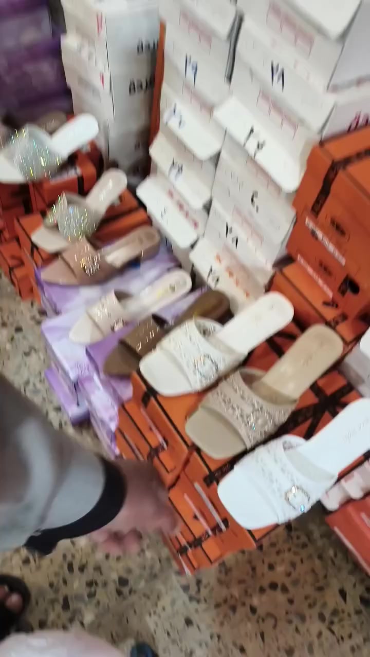 جديد الكنز... العنوان هيت مجمع نونه مقابل البلديه الجديده مباشر لدينا خدمة توصيل.. كافة أنحاء العراق.... وللاستفسار ***********
