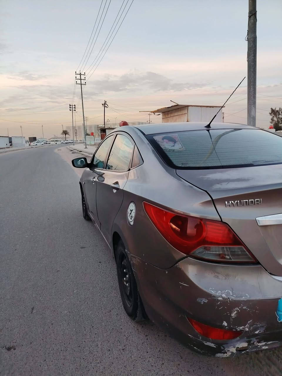 سلام عليكم اكسنت مديل 2013 . رقم مثنئ انكليزي بسمي 
سياره بيهه قطعتين تبديل بدون دواخل مكينه 1600 
كير مكينه حداديه مكفولات سياره جاهزه وحلوه 
#مكاني #نجف #حي #الرحمه. #سعر 80 وبيه مجال 
***********
