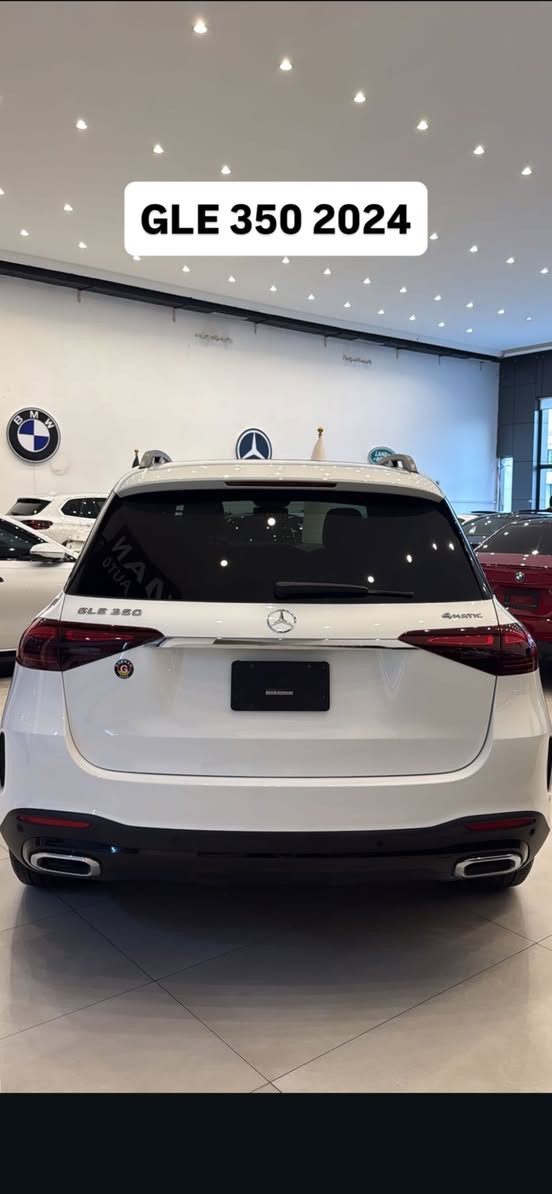 السلام عليكم
اكتب اي تعليق يوصلك السعر

مرسيدس GLE 350  2024 AMG 
بدون رقم تترقم شمالي

( حادث جاملغ خلفي  صبغ
والصندوق نصفه صبغ 
بدون دواخل بدون ايرباك)
فول   مواصفات AMG بلاد
بانوراما 
خمس كامرات
كشنات تدفئة تبريد 
دشبول بيانو
داخل مشمشي  
انارة داخلية متغير
نظام خرائط
فول رادارات امامي خلفي  جانبي 
حساسات 360 درجة  
اوتو ستوب 
اوتو هولد 
صندوق كهرباء 
استيرن كهرباء
شفتات استيرن
‏‎مقعدين خزن(ميموري)
شحن وايرلس 

للاستفسار: ***********
