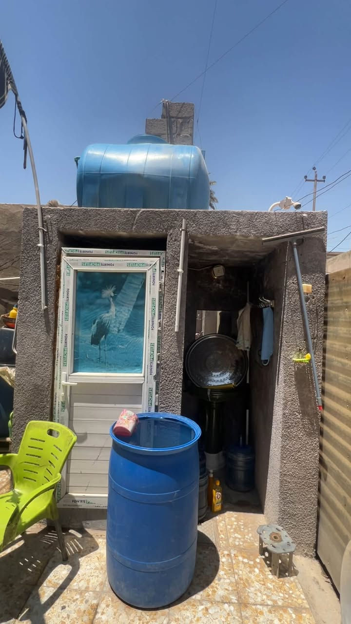 بيت بزعفرانيه نهايه الأربع شوارع خلف جامع الكيلاني بنائه بندويش البيت 100 متر سعره 55 وبي مجال نشاءالله ***********
