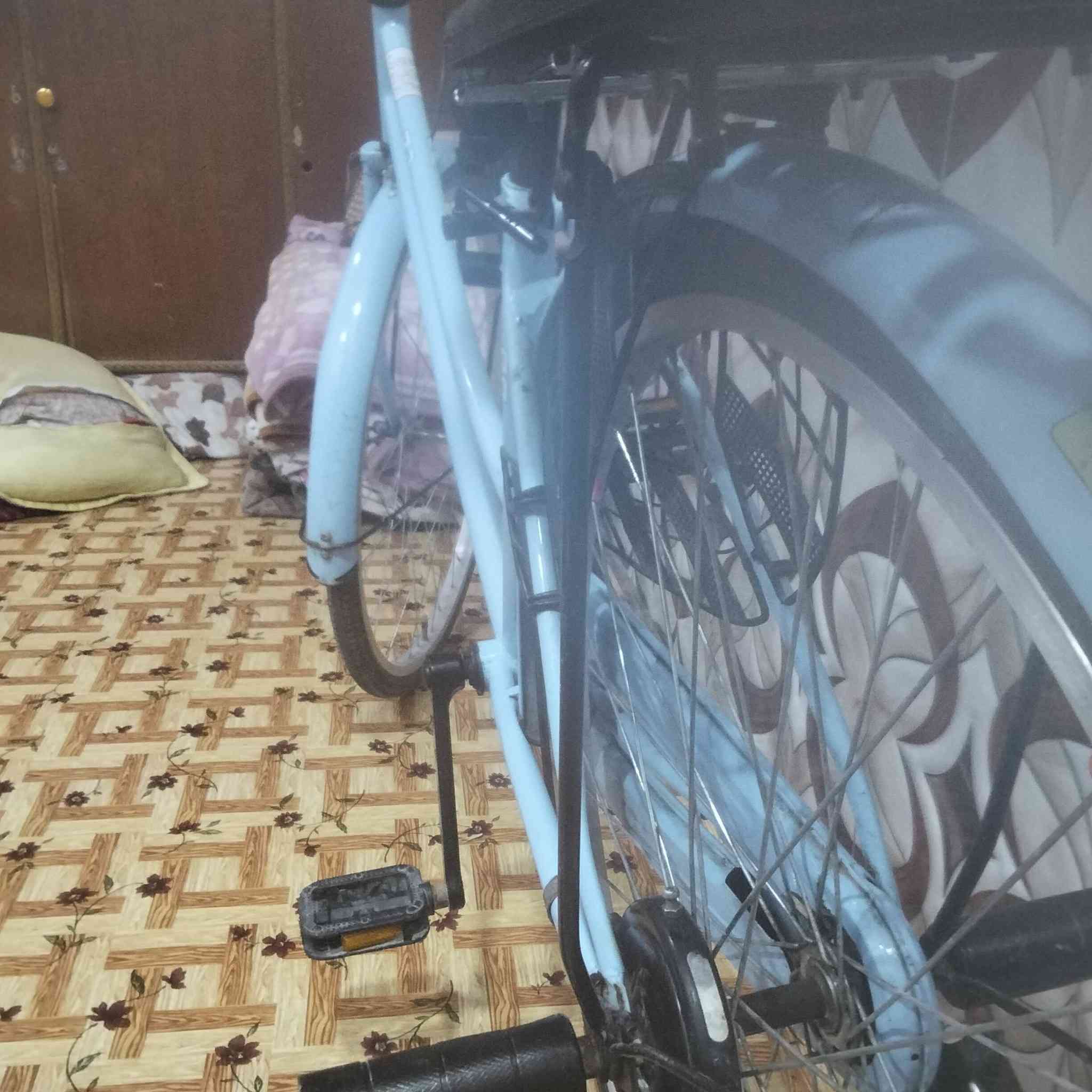 بيسكلي سياحي BD2022باله 
طالبه ب140الف وبيه مجال حيل قليل ***********شراي يراسلني عنوان بصره حي الاحرار بل   مختصر خمسة ميل
